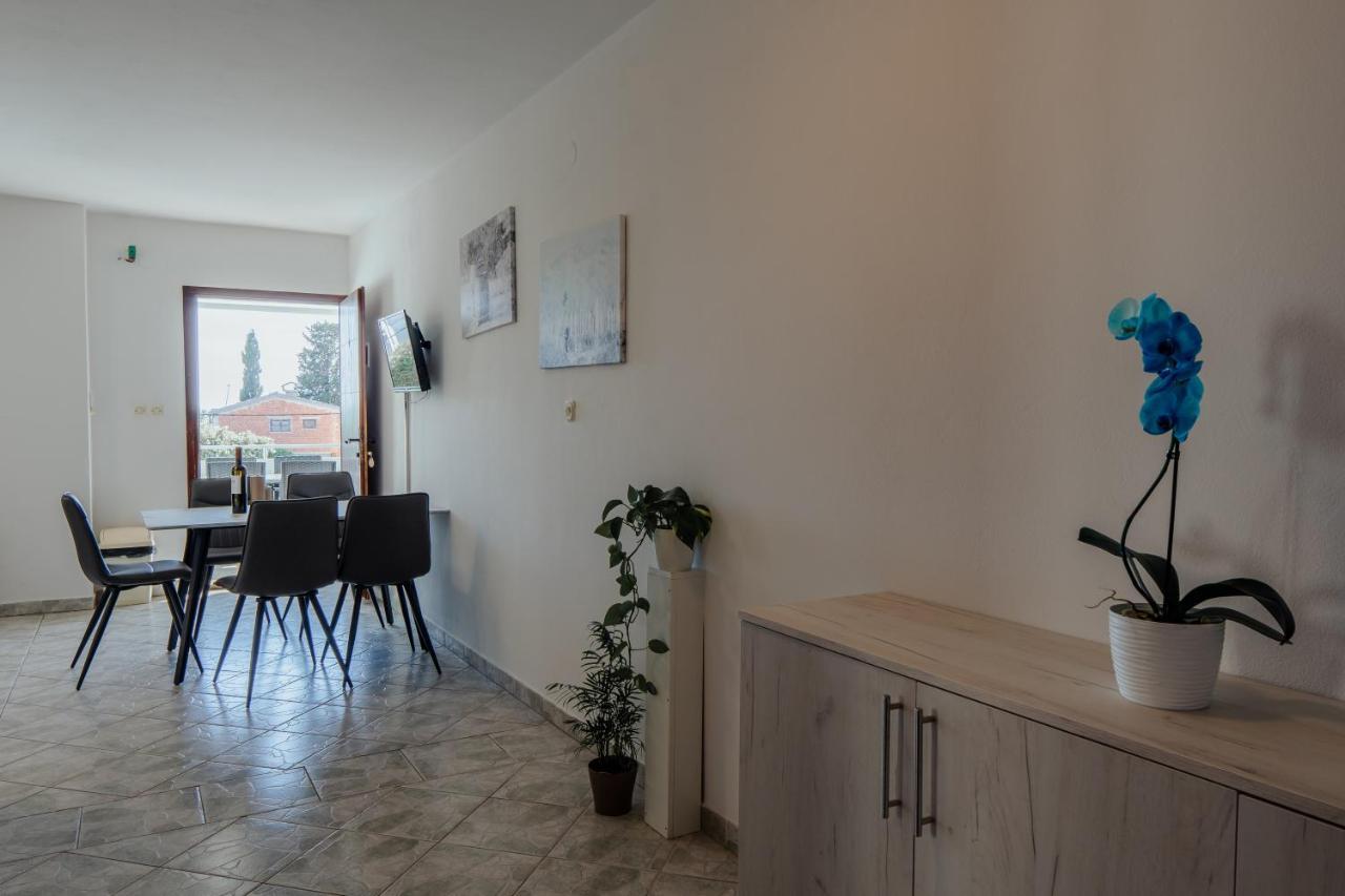 Apartmani Jaman Vrsi Pokój zdjęcie